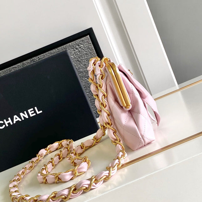 CC MINI 13 CLUTCH WITH STRAP IN LIGHT PINK LAMBSKIN ATTACH BOW