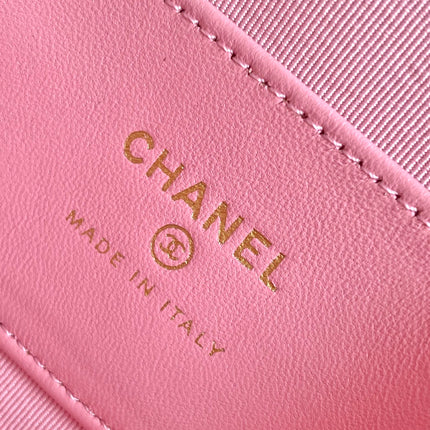 CC MINI 13 CLUTCH WITH STRAP IN LIGHT PINK LAMBSKIN ATTACH BOW