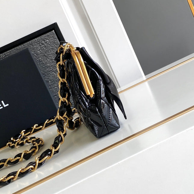 CC MINI 13 CLUTCH WITH STRAP IN BLACK LAMBSKIN ATTACH BOW