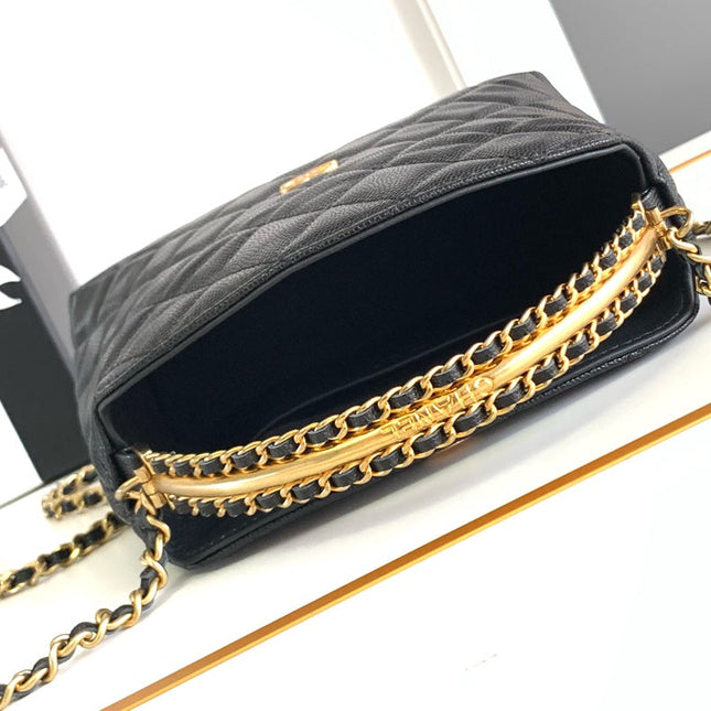 CC MINI 19 CLUTCH WITH STRAP IN BLACK CALFSKIN