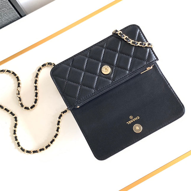 CC 18 FLAP BAG WITH HANDLE IN BLACK CALFSKIN