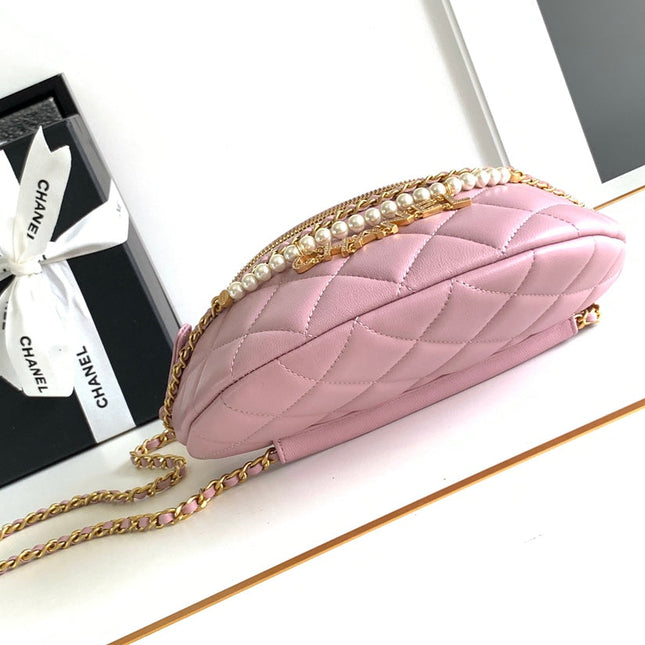 CC WAIST 24 BAG IN LIGHT PINK CALFSKIN WITH PEARL CHAIN AND GOLD HARDWARE