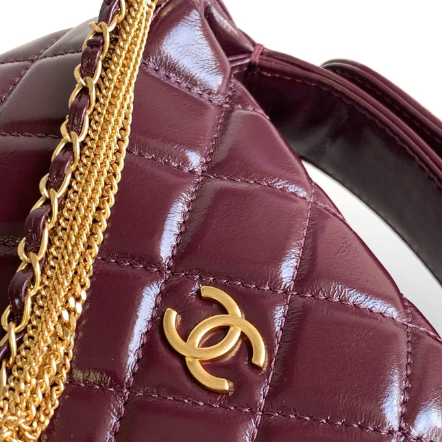 CC 16 MINI POUCH IN DARK RED WINE GRAINED CALFSKIN AND GOLD METAL