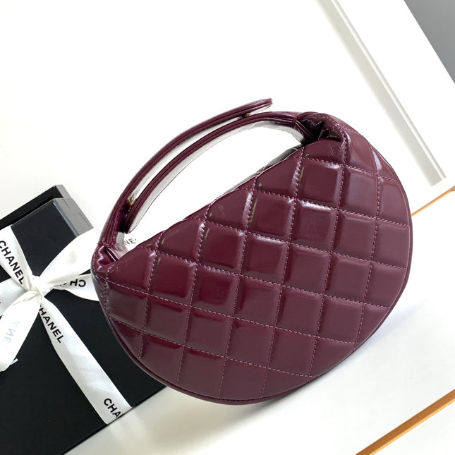 CC 16 MINI POUCH IN DARK RED WINE GRAINED CALFSKIN AND GOLD METAL