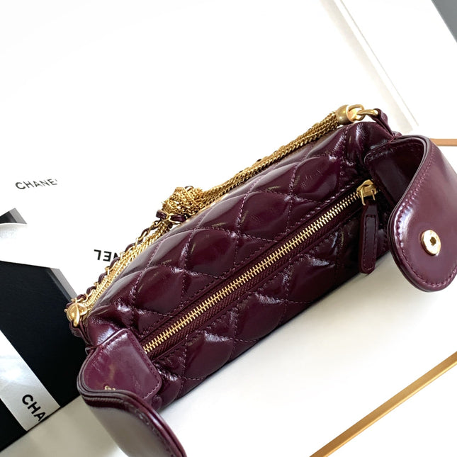 CC 16 MINI POUCH IN DARK RED WINE GRAINED CALFSKIN AND GOLD METAL