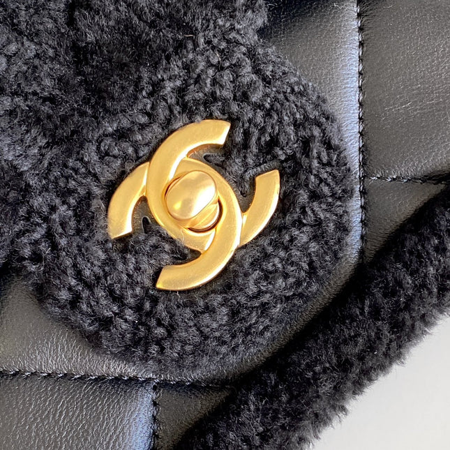 CHANEL 25S FLAP BAG 18 CM IN BLACK WOOL AND LAMBSKIN