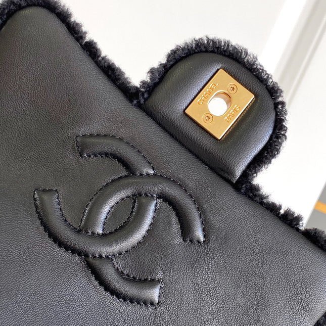 CHANEL 25S FLAP BAG 18 CM IN BLACK WOOL AND LAMBSKIN