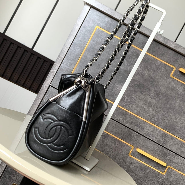 CHANEL 25S HOBO BAG 30 CM IN BLACK SMOOTH CALFSKIN
