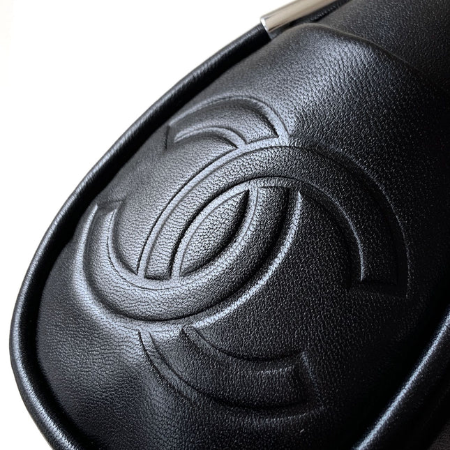 CHANEL 25S HOBO BAG 30 CM IN BLACK SMOOTH CALFSKIN