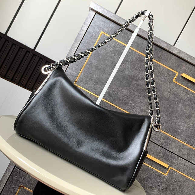 CHANEL 25S HOBO BAG 30 CM IN BLACK SMOOTH CALFSKIN