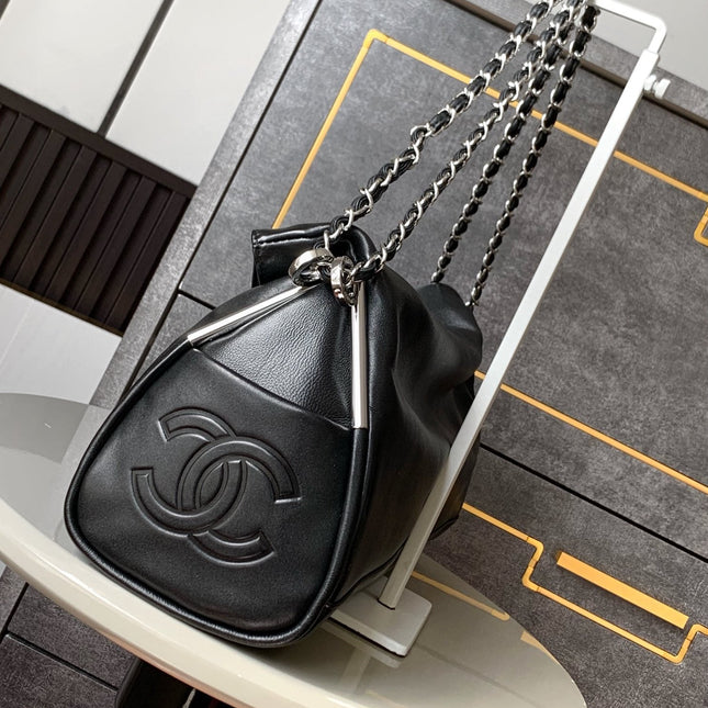 CHANEL 25S HOBO BAG 40 CM IN BLACK SMOOTH CALFSKIN