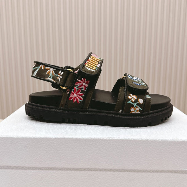 DIOR BACK-STRAP SANDALS 25S IN BLACK CALFSKIN EMBROIDERED WITH PETITES FLEURS