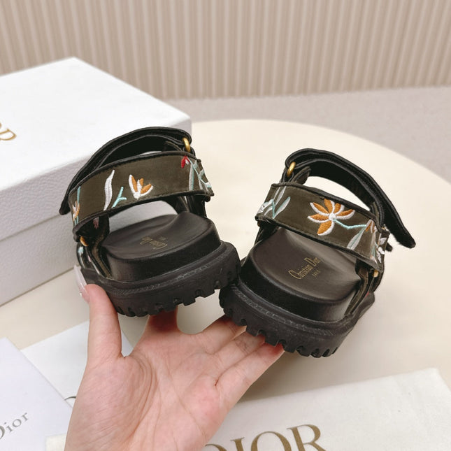 DIOR BACK-STRAP SANDALS 25S IN MOSS GREEN AND BLACK CALFSKIN EMBROIDERED WITH PETITES FLEURS