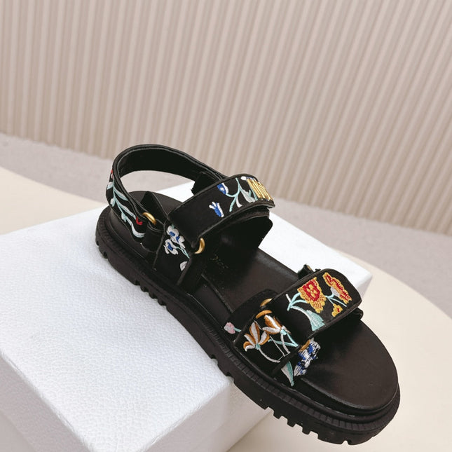 DIOR BACK-STRAP SANDALS 25S IN BLACK CALFSKIN EMBROIDERED WITH PETITES FLEURS