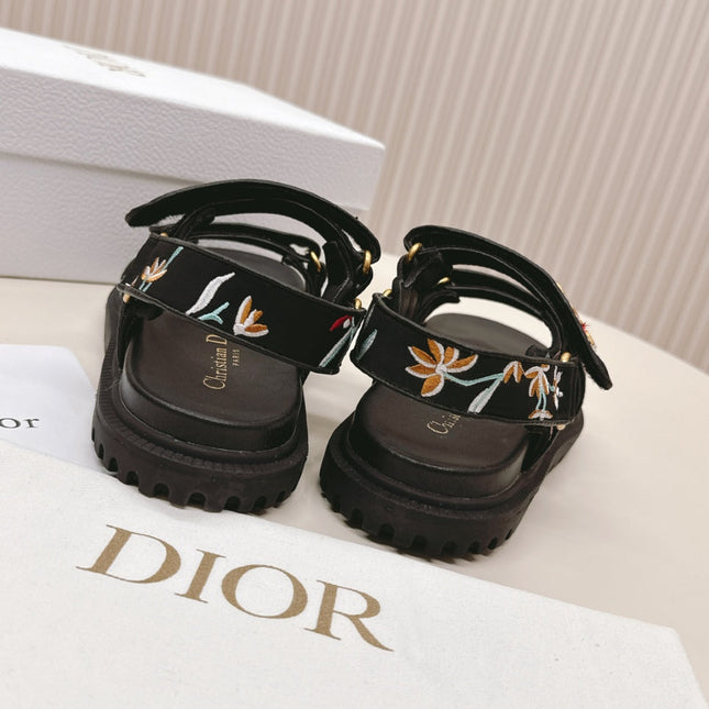 DIOR BACK-STRAP SANDALS 25S IN BLACK CALFSKIN EMBROIDERED WITH PETITES FLEURS