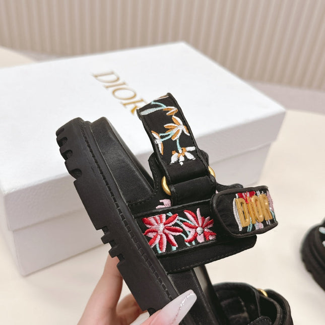 DIOR BACK-STRAP SANDALS 25S IN BLACK CALFSKIN EMBROIDERED WITH PETITES FLEURS
