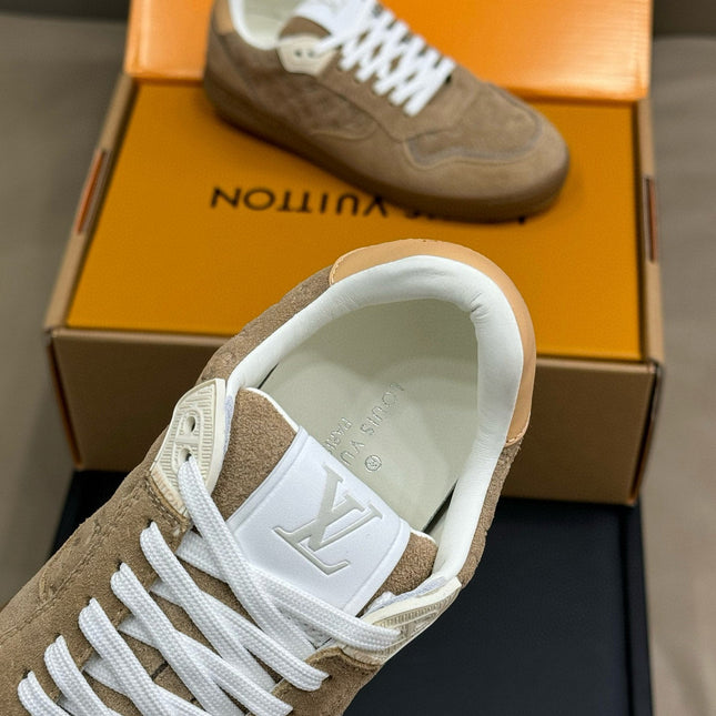STADIUM SNEAKER IN KHAKI BROWN EMBOSSED MONOGRAM SUEDE