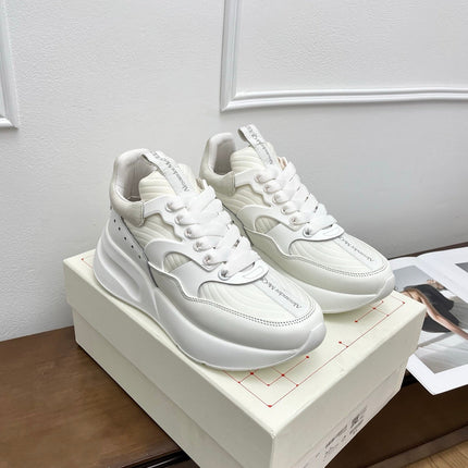 OVERSIZED RUNNER SNEAKERS IN OFF WHITE CALFSKIN AND FABRIC