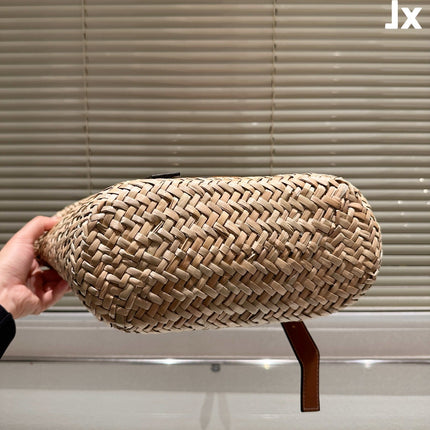 LOE MEDIUM 28 BASKET BAG IN NATURAL RAFFIA
