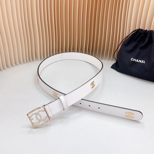 CC 30 MM BELT SQUARE BUCKLE IN WHITE EMBROIDERED CALFSKIN GOLD HARDWARE ATTACH RHINSTONES