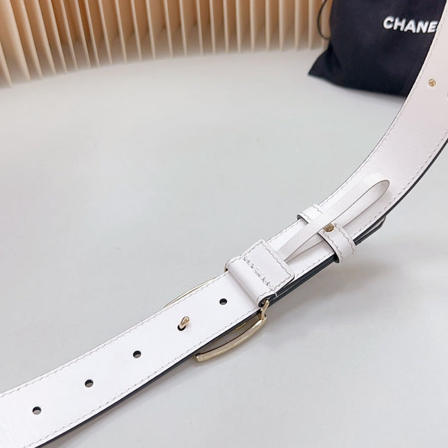 CC 30 MM BELT SQUARE BUCKLE IN WHITE EMBROIDERED CALFSKIN GOLD HARDWARE ATTACH RHINSTONES
