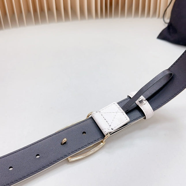 CC 30 MM BELT SQUARE BUCKLE IN WHITE EMBROIDERED CALFSKIN GOLD HARDWARE ATTACH RHINSTONES