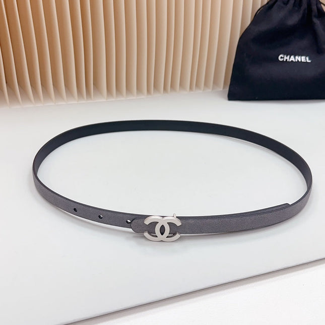 CC BELT 15 MM IN LIGHT GREY SUEDE WITH SILVER HARDWARE