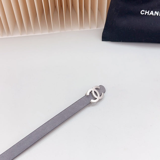 CC BELT 15 MM IN LIGHT GREY SUEDE WITH SILVER HARDWARE