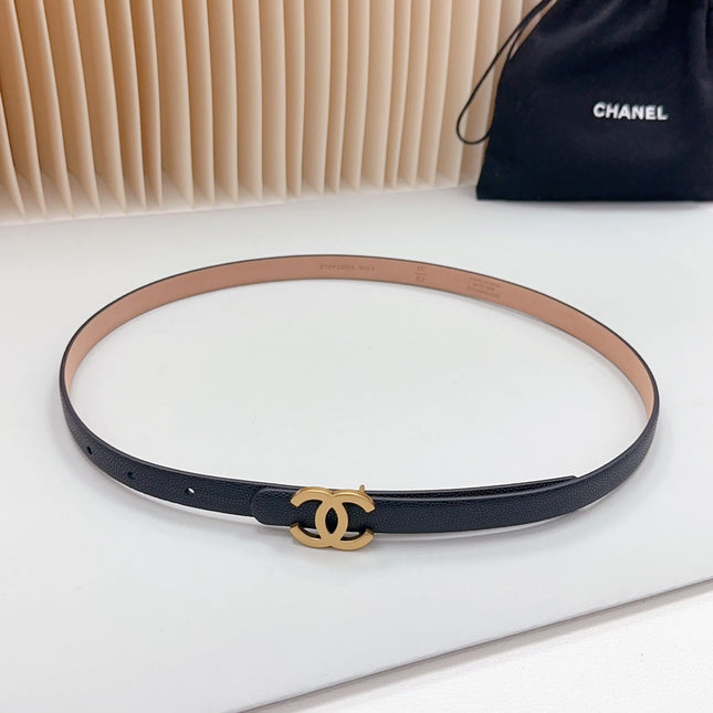 CC BELT 15 MM IN BLACK GRAINED CALFSKIN WITH GOLD HARDWARE