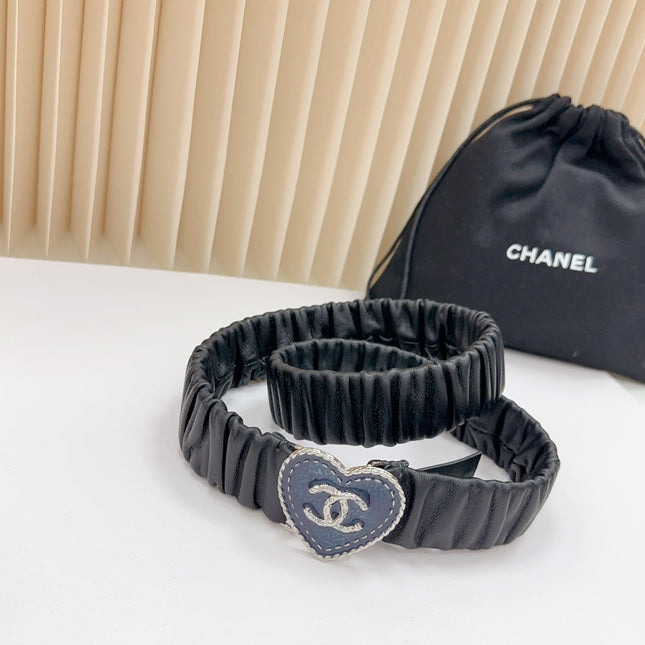 CC 30 MM ELASTIC BELT IN BLACK CALFSKIN SILVER HEART HARDWARE