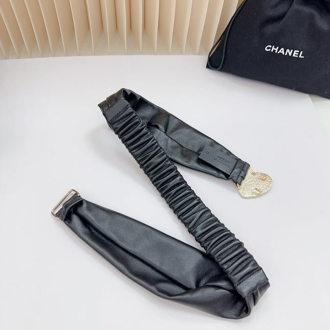 CC 50 MM ELASTIC BELT IN BLACK CALFSKIN GOLD HEART HARDWARE