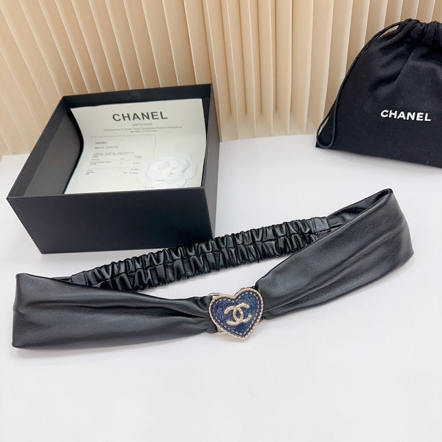 CC 50 MM ELASTIC BELT IN BLACK CALFSKIN GOLD HEART HARDWARE