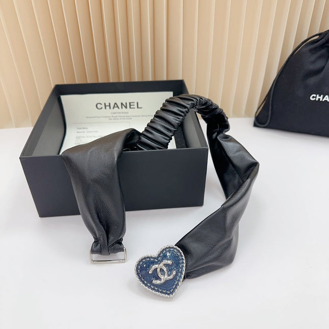 CC 50 MM ELASTIC BELT IN BLACK CALFSKIN SILVER HEART HARDWARE
