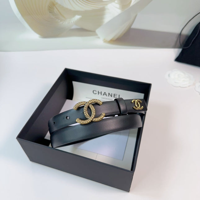 CC BELT 20 MM IN BLACK CALFSKIN WITH GOLD HARDWARE AND LOGO