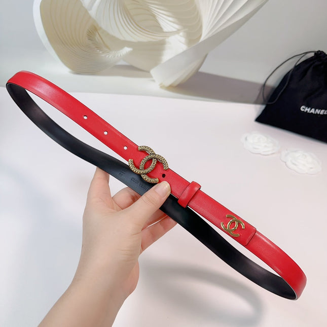 CC BELT 20 MM IN CHERRY RED CALFSKIN WITH GOLD BUCKLE AND LOGO