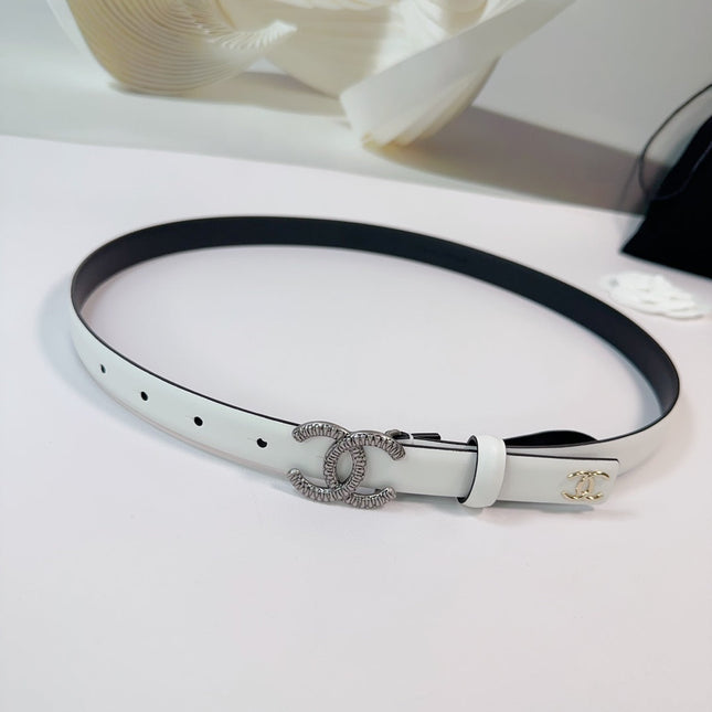 CC BELT 20 MM IN WHITE CALFSKIN WITH SILVER BUCKLE AND GOLD LOGO