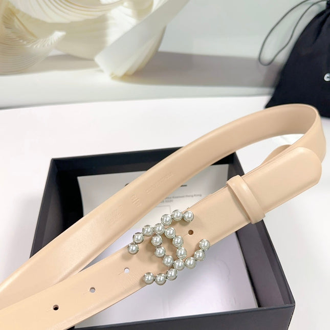 CC BELT 30 MM IN BISQUE BEIGE SMOOTH CALFSKIN WITH SILVER HARDWARE ATTACH PEARL