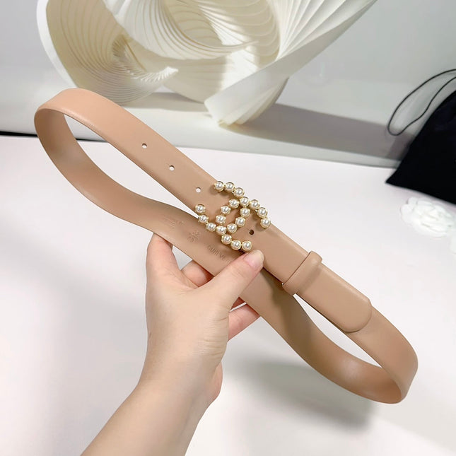 CC BELT 30 MM IN FRENCH BEIGE SMOOTH CALFSKIN WITH GOLD HARDWARE ATTACH PEARL