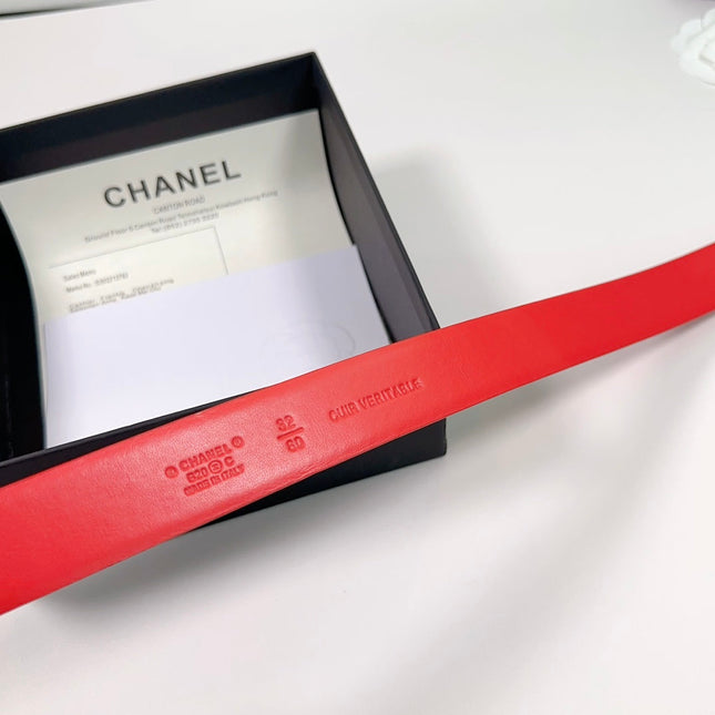 CC BELT 30 MM IN CRIMSON RED SMOOTH CALFSKIN WITH SILVER HARDWARE ATTACH PEARL