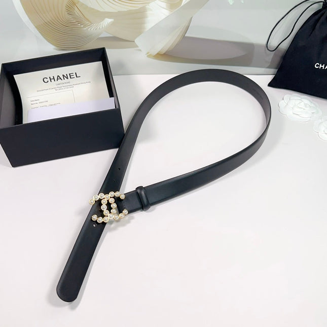 CC BELT 30 MM IN BLACK SMOOTH CALFSKIN WITH GOLD HARDWARE ATTACH PEARL