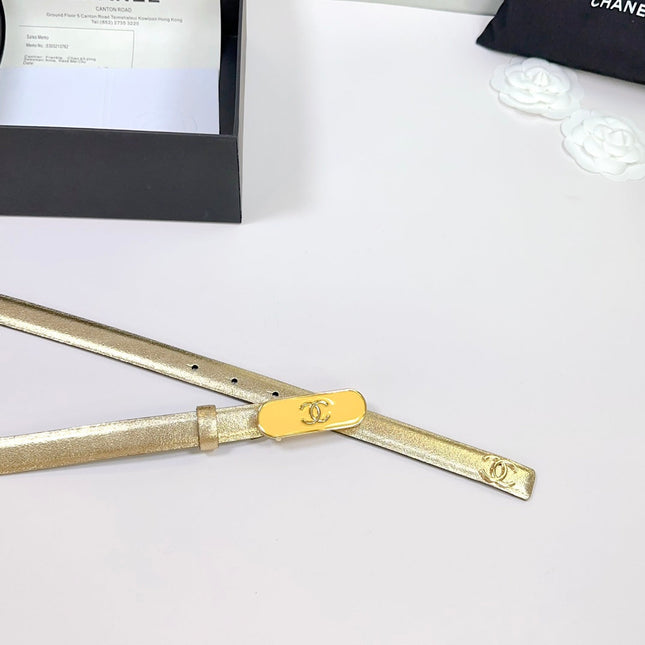 CC BELT 20 MM IN GOLD SMOOTH CALFSKIN WITH YELLOW METAL BUCKLE