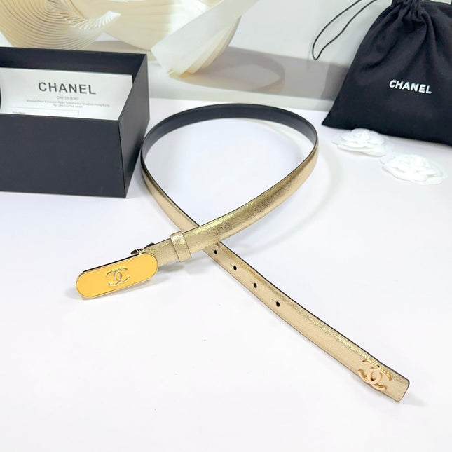 CC BELT 20 MM IN GOLD SMOOTH CALFSKIN WITH YELLOW METAL BUCKLE
