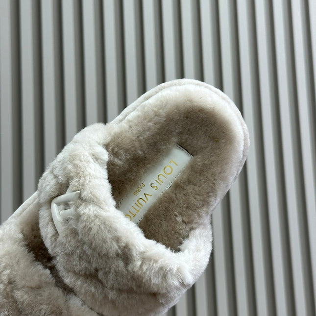 LV WOMEN SUNSET PLATFORM COMFORT MULE IN BEIGE FLEECE