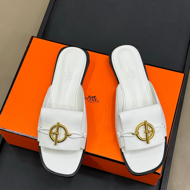 ISLE SANDAL IN WHITE CALFSKIN