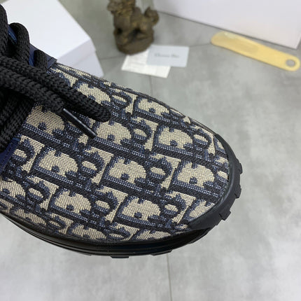 CD B24 SNEAKER AZURE AND BEIGE FABRIC