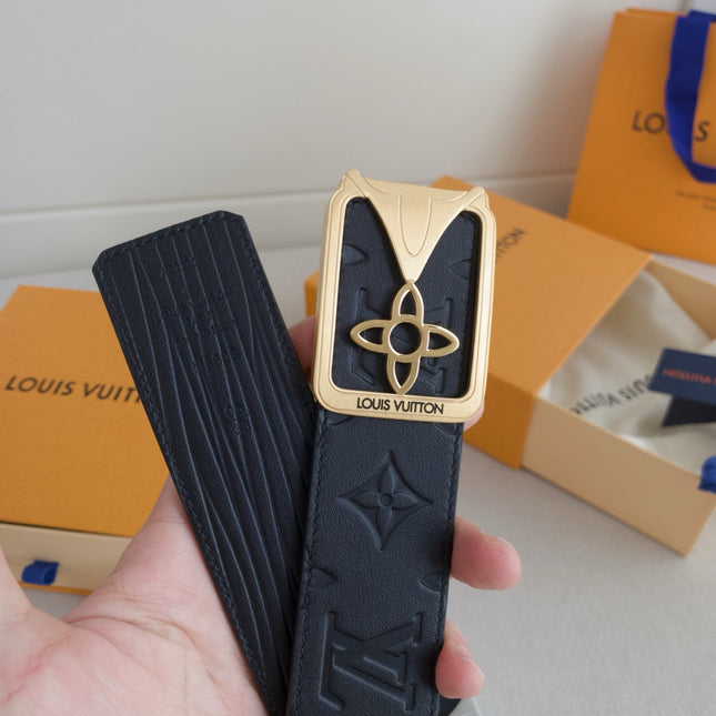 BELT 40MM REVERSIBLE IN BLACK TAURILLON CALFSKIN EMBOSSED LOGO AND GOLD LV BUCKLE