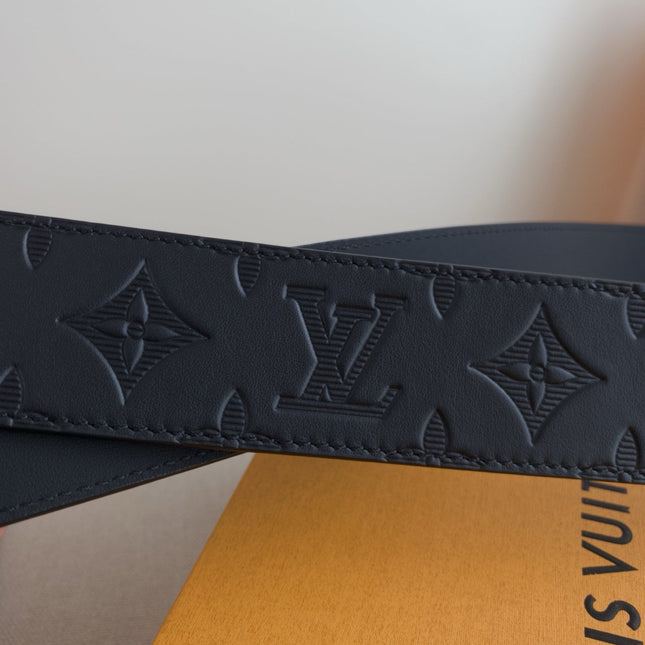 BELT 40MM REVERSIBLE IN BLACK TAURILLON CALFSKIN WITH GREY LOGO AND SILVER LV BUCKLE