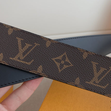 BELT 40MM REVERSIBLE IN BROWN AND BLACK TAURILLON CALFSKIN WITH LOGO PRINT AND GOLD LV BUCKLE