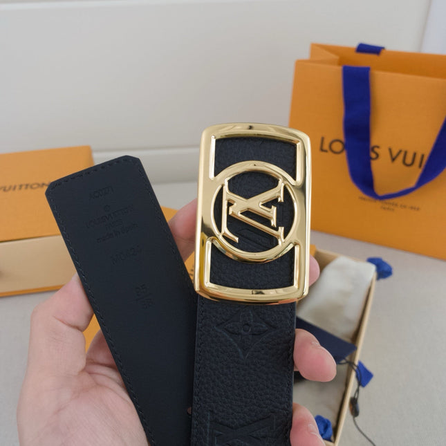 BELT 40MM IN BLACK TAURILLON CALFSKIN WITH EMBOSSED LOGO AND GOLD BUCKLE WITH ROUND LOGO CENTER