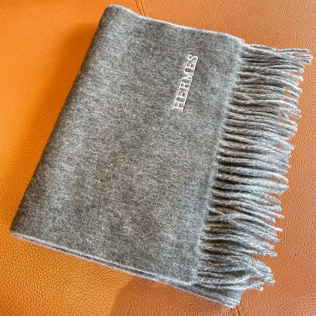 DOUBLE-FACE STOLE SCARF IN SMOKE GRAY MIX WHITE CASHMERE 394465